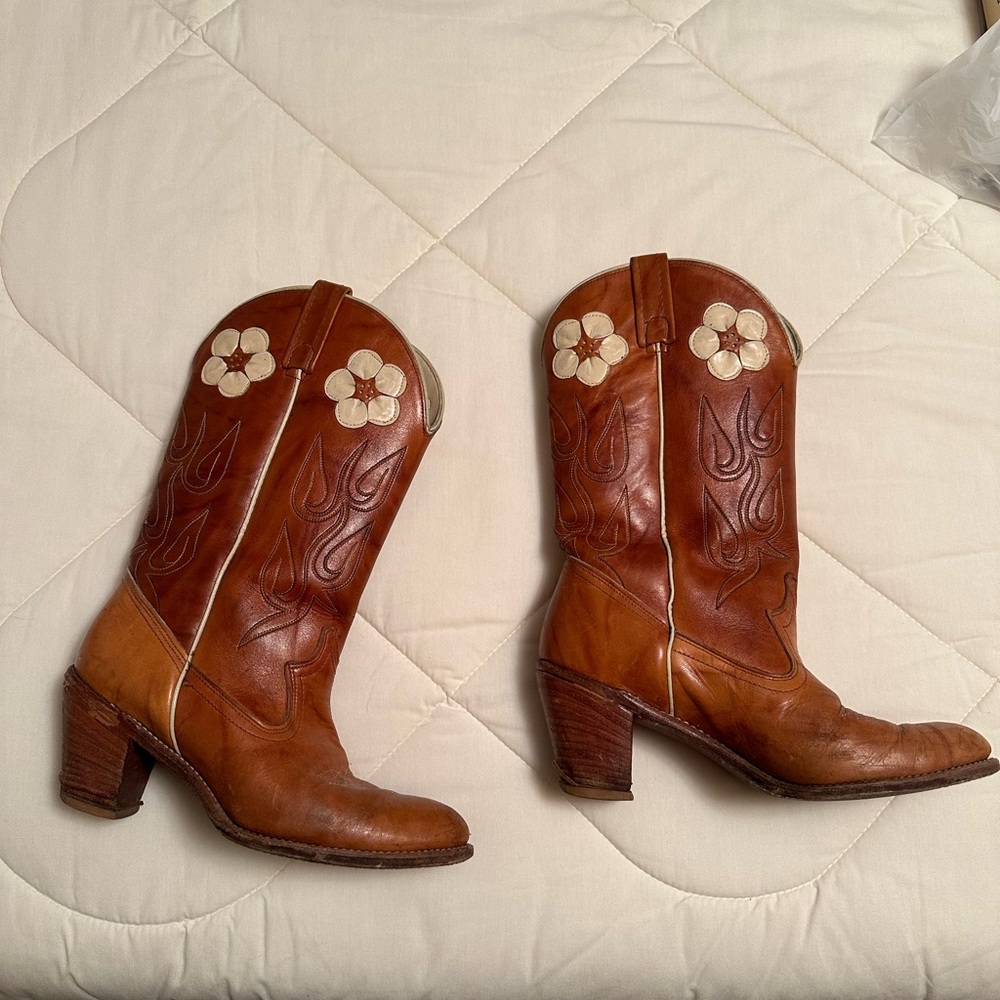 ACME Vintage 70s Cowgirl Boots